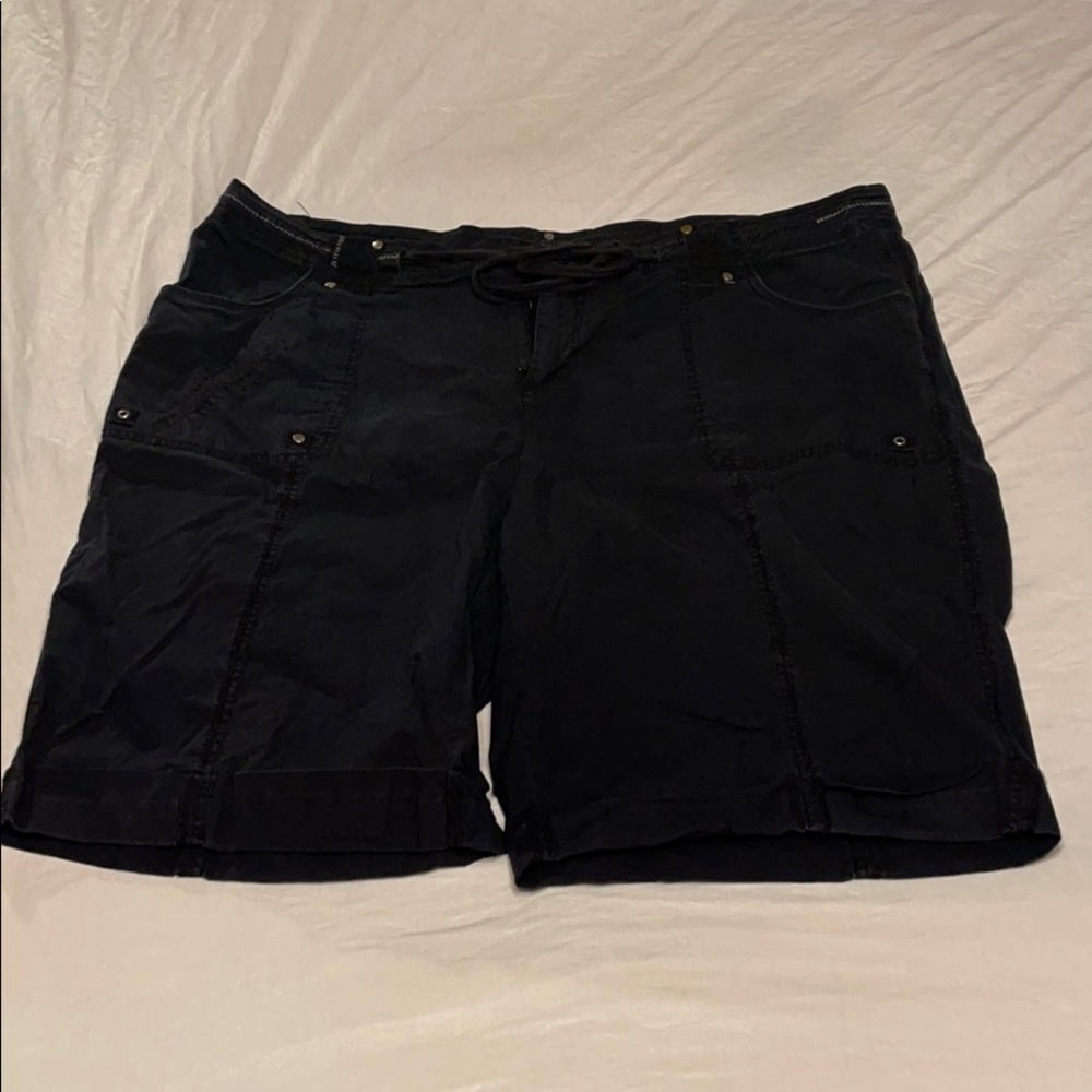 Lane Bryant Cargo black bermuda shorts 26